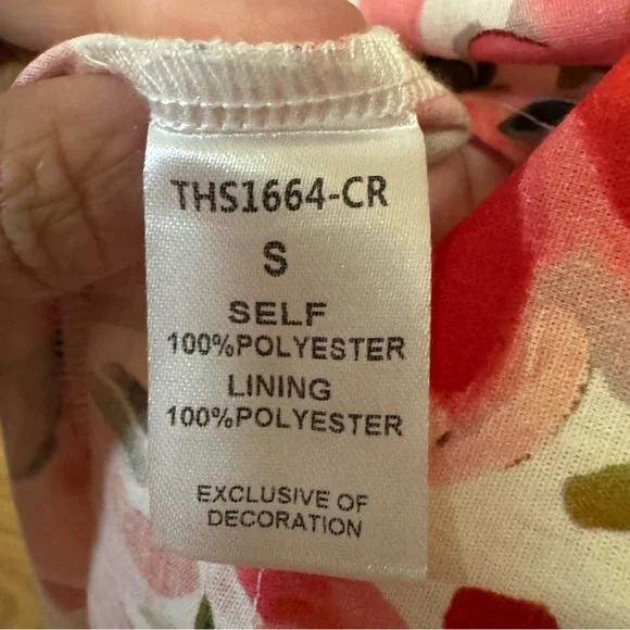 THML Red and Pink Floral Shirt. Size small. - Picture 4 of 5